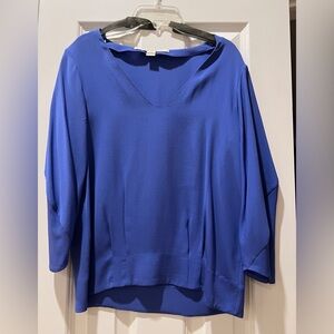 Diane Von Furstenberg Blue Blouse
Size 0